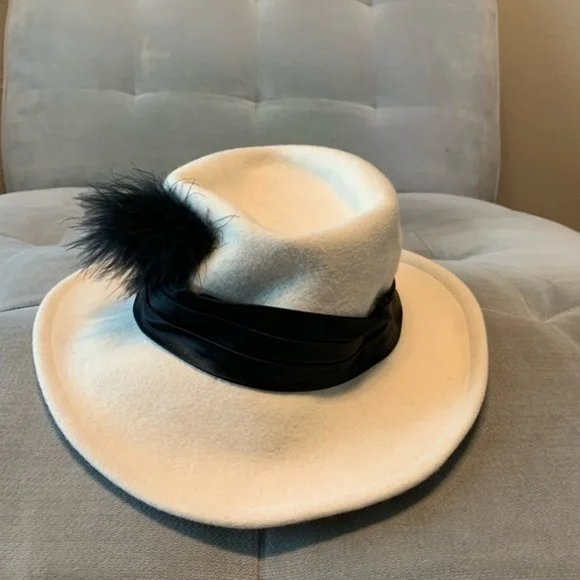 Vintage Betmar Wool Fedora Hat with Bow Feather Cream Off White Black